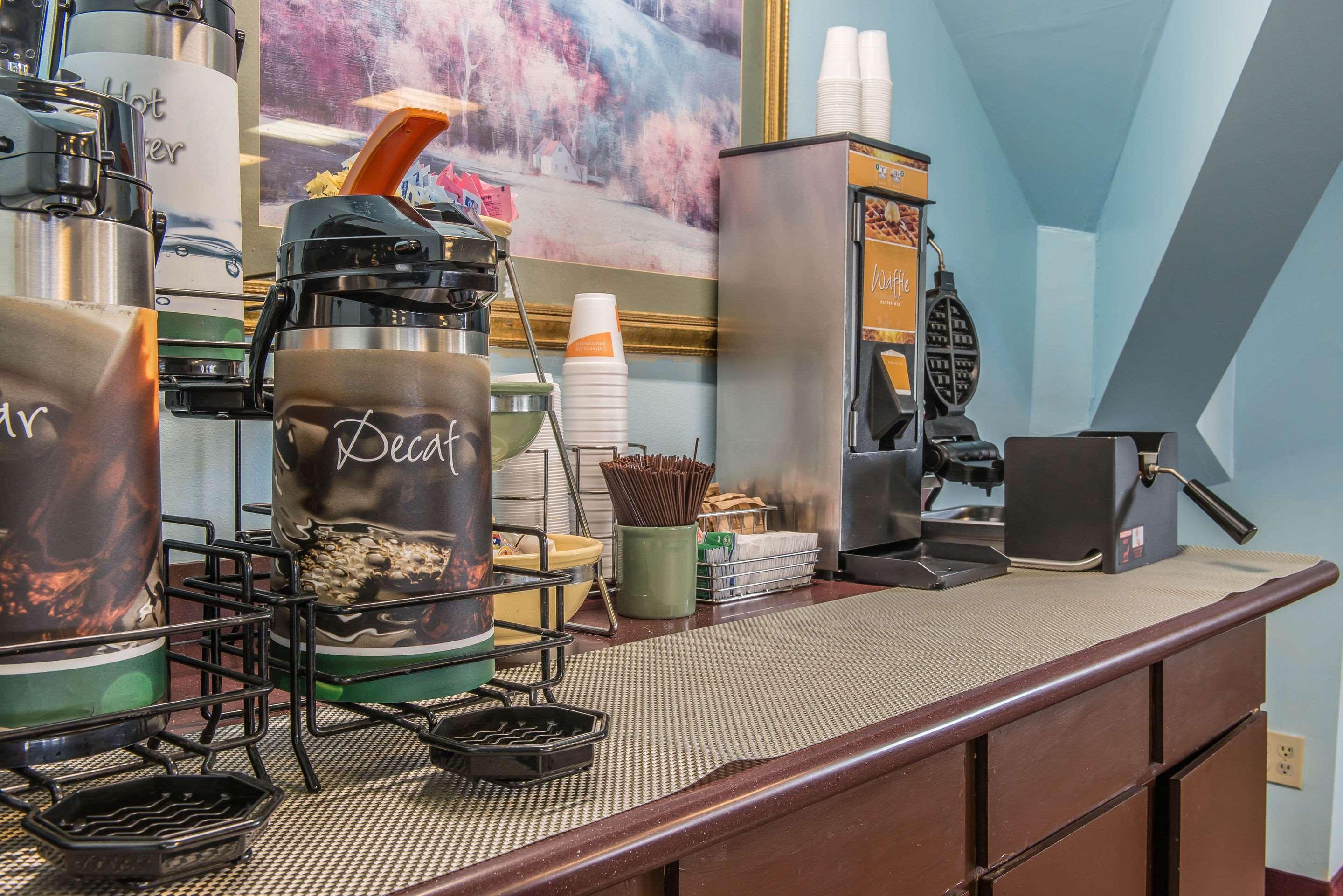 Rodeway Inn Brookville Екстер'єр фото