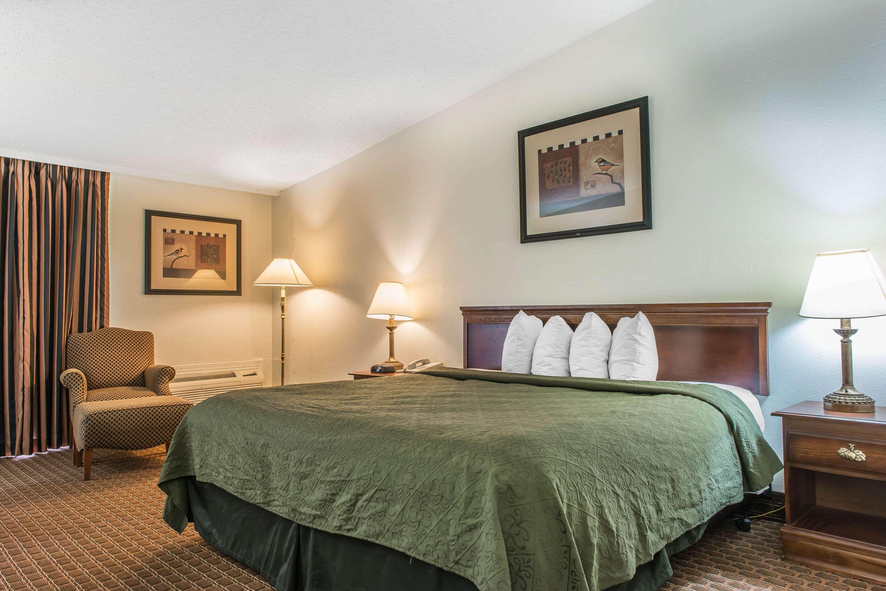 Rodeway Inn Brookville Екстер'єр фото