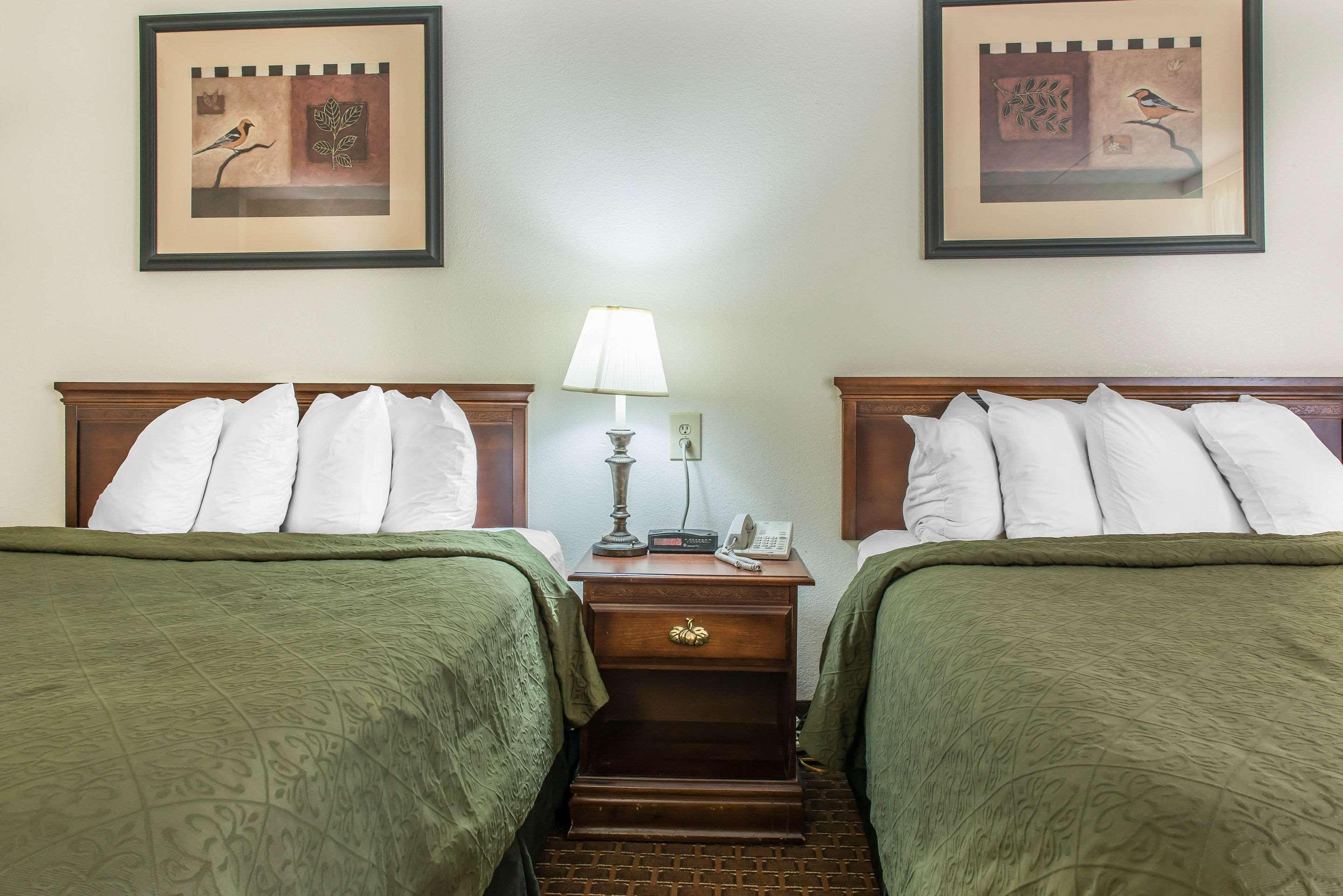 Rodeway Inn Brookville Екстер'єр фото